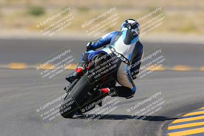 media/Oct-08-2022-SoCal Trackdays (Sat) [[1fc3beec89]]/Turn 11 Backside (1145am)/